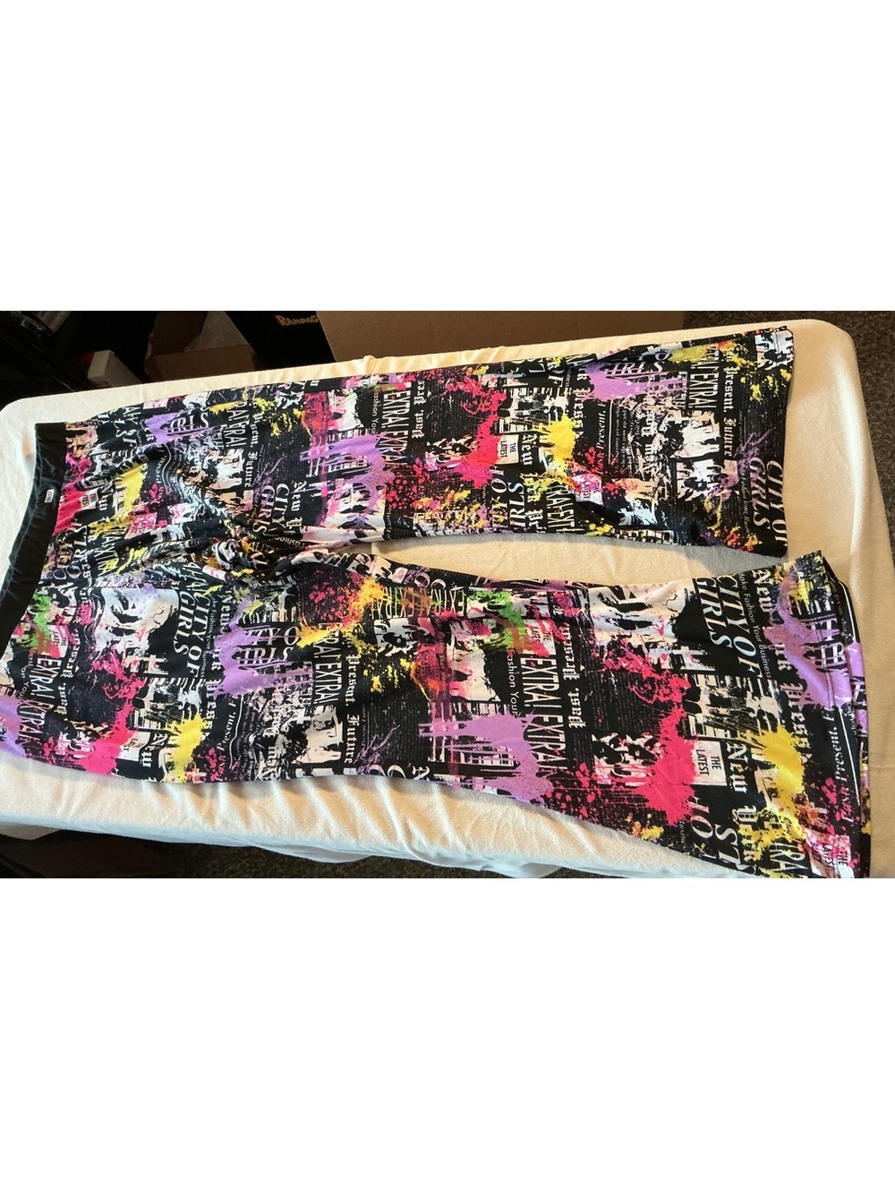 ROUTE 66 multicolor graphic cropped leggings